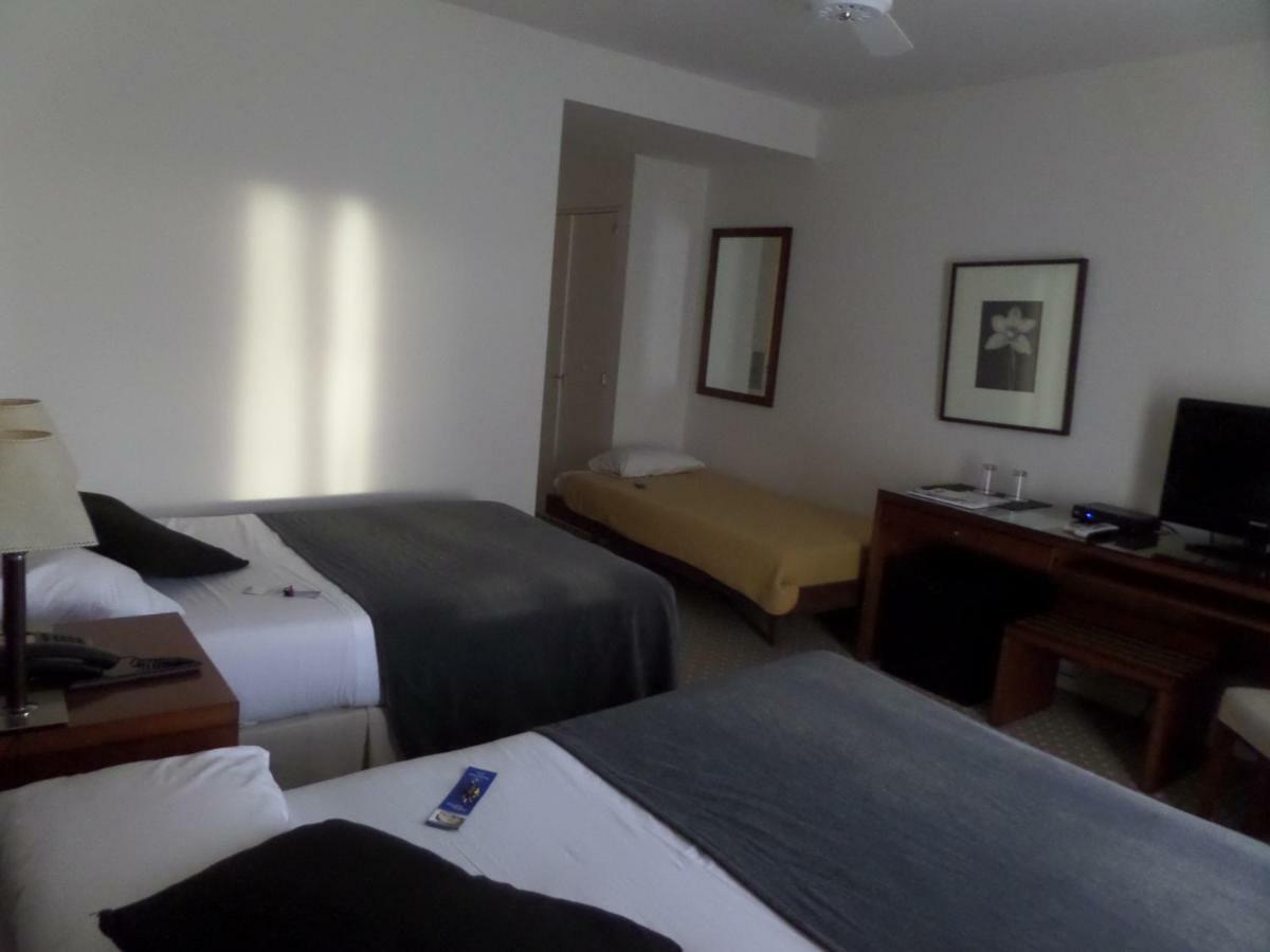 Elegance Hotel טנדיל חדר תמונה